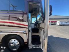 1995 MCI Marathon 40, $ 95,000