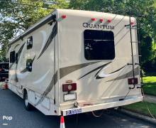 2016 Thor Motor Coach Quantum LF31, $ 49,999