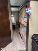 2016 Thor Motor Coach Quantum LF31, $ 49,999