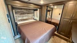 2019 Keystone Montana High Country 362RD, $ 42,900