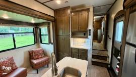 2019 Keystone Montana High Country 362RD, $ 42,900