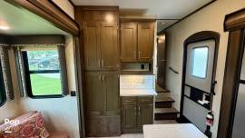 2019 Keystone Montana High Country 362RD, $ 42,900