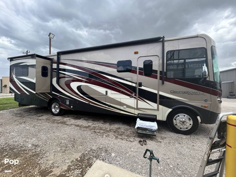 2018 Forest River Georgetown XL 369DS, $ 69,500