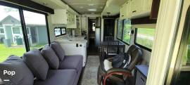 2007 Winnebago Tour 40KD, $ 70,000