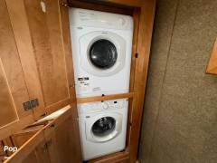 2013 Winnebago Tour 42GD, $ 129,900