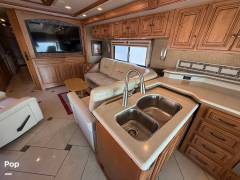 2013 Winnebago Tour 42GD, $ 129,900