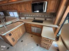 2013 Winnebago Tour 42GD, $ 129,900