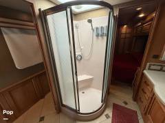 2013 Winnebago Tour 42GD, $ 129,900