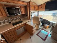 2013 Winnebago Tour 42GD, $ 129,900