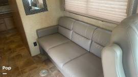 2016 Thor Motor Coach Vegas 25.2, $ 48,900