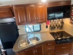 2018 Winnebago Sunstar LX 35F, $ 69,850