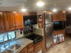 2018 Winnebago Sunstar LX 35F, $ 69,850