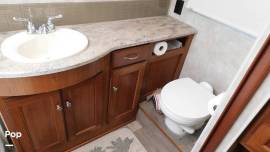 2018 Winnebago Sunstar LX 35F, $ 69,850