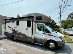 2014 Itasca Navion 24M, $ 66,700