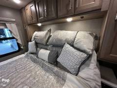 2022 Thor Motor Coach Miramar 35.2, $ 139,500