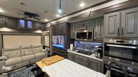 2021 Heartland Landmark 365 Newport, $ 69,900