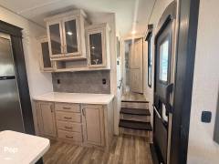 2022 Keystone Avalanche 390DS, $ 57,800