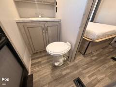 2022 Keystone Avalanche 390DS, $ 57,800