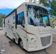 2017 Winnebago Sunstar 31KE, $ 43,400