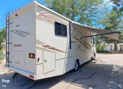 2017 Winnebago Sunstar 31KE, $ 43,400