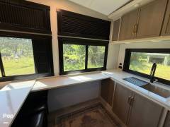 2025 Forest River Heritage Glen 320VIEW, $ 49,999