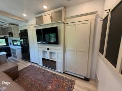 2025 Forest River Heritage Glen 320VIEW, $ 49,999