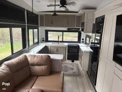2025 Forest River Heritage Glen 320VIEW, $ 49,999