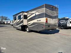 2015 Fleetwood Bounder 35K, $ 56,000