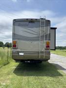 2015 Fleetwood Bounder 35K, $ 56,000