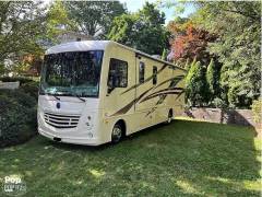 2020 Holiday Rambler Admiral 28A, $ 66,000