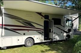 2020 Holiday Rambler Admiral 28A, $ 66,000