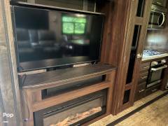 2019 Jayco North Point 377RLBH, $ 67,300
