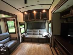 2019 Jayco North Point 377RLBH, $ 67,300