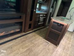 2019 Jayco North Point 377RLBH, $ 67,300
