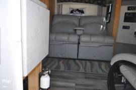 2022 Phoenix Cruiser 2552, $ 135,000