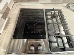 2022 Thor Motor Coach Omni RB34, $ 159,995