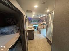 2022 Thor Motor Coach Omni RB34, $ 159,995