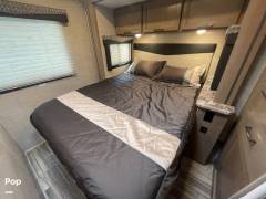 2022 Thor Motor Coach Four Winds 22B, $ 55,588