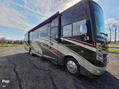 2015 Thor Motor Coach Challenger 37ND, $ 70,000