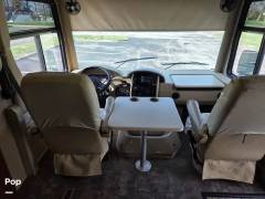 2015 Thor Motor Coach Challenger 37ND, $ 70,000