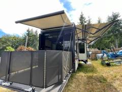 2022 Grand Design Momentum 351MS, $ 77,800