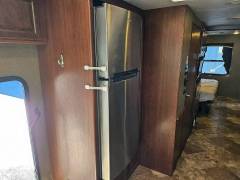 2016 Thor Motor Coach Miramar 34.3, $ 74,000