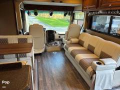 2016 Thor Motor Coach Miramar 34.3, $ 74,000