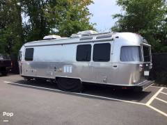 2021 Airstream Flying Cloud 27FB Twin, $ 79,900