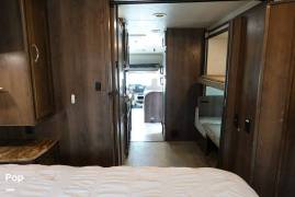 2020 Coachmen Freelander 31BH, $ 49,000
