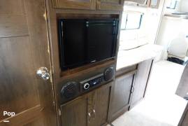 2020 Coachmen Freelander 31BH, $ 49,000