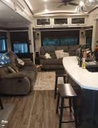 2023 Jayco Pinnacle 36FBTS, $ 60,000