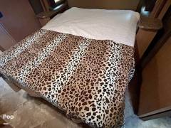 2015 Thor Motor Coach Windsport 34E, $ 42,000