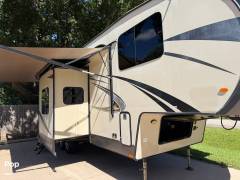 2019 Rockwood Signature 8297S, $ 24,900