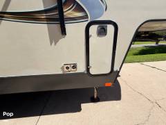 2019 Rockwood Signature 8297S, $ 24,900